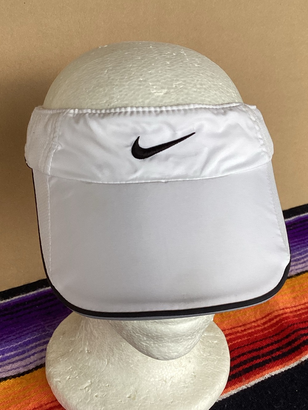 Nike visor hat golf tennis